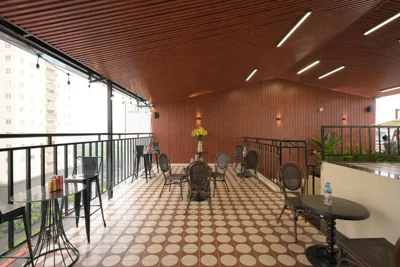 San Hotel & Pool – Photos 5